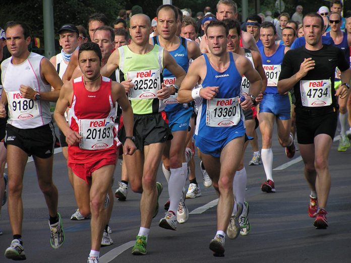 La maratón es una prueba de algo más de 42 km de distancia.