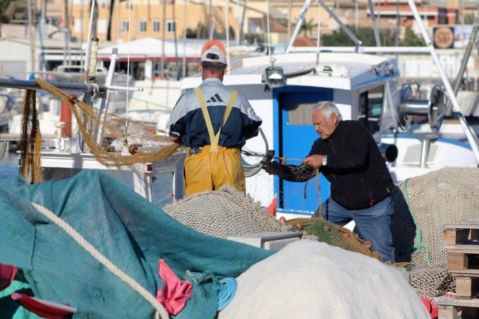 El sector pesquero murciano recibirá ayudas por la parada biológica establecida para este año (imagen de archivo)
