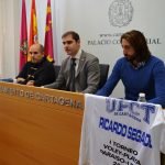 El responsable del Torneo, Javier Meca (der.) presentó ayer el evento en el Ayuntamiento.